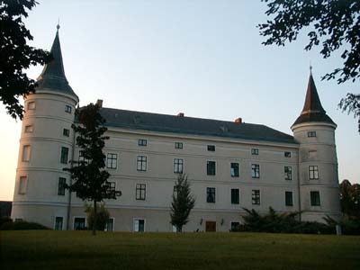 Schloß Wolfpassing